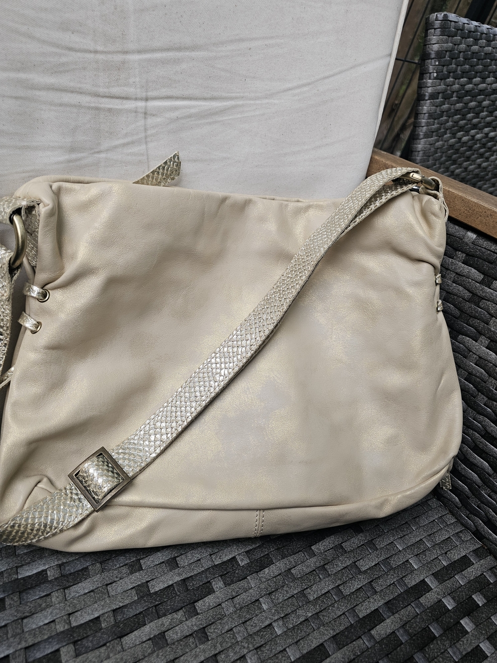 Real ITALIAN LEATHER Marco Buggiani GOLD Shimmer & Cream Vintage Bag - Picture 2 of 9